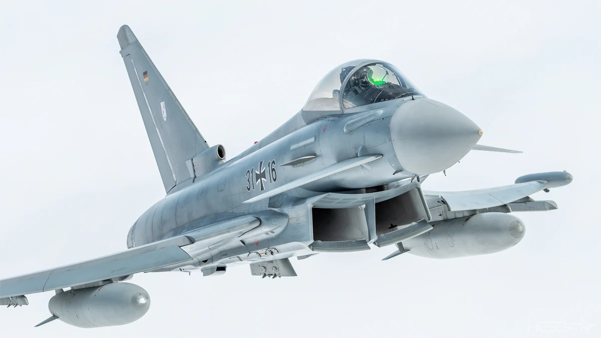 Pięć myśliwców Eurofighter EF-2000 Typhoon niemieckich sił powietrznych będzie przez najbliższe tygodnie stacjonować w 23. Bazie Lotnictwa Taktycznego w Mińsku Mazowieckim - podało w poniedziałek Dowództwo Operacyjne Rodzajów Sił Zbrojnych.