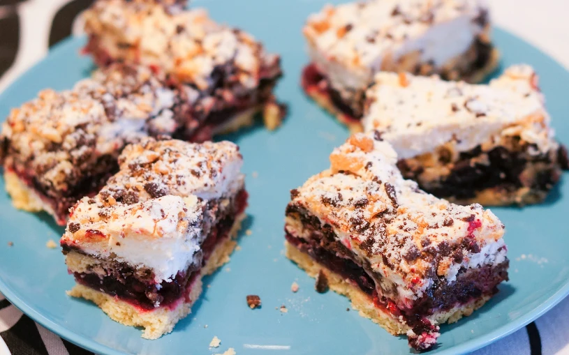 W PRL-u nazywany był „ciastem kryzysowym”. Dziś wraca do łask