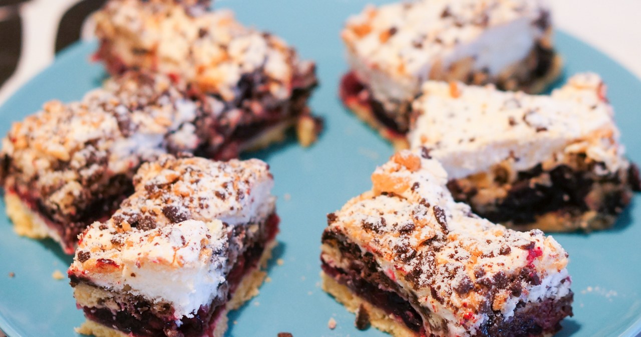 W PRL-u nazywany był „ciastem kryzysowym”. Dziś wraca do łask