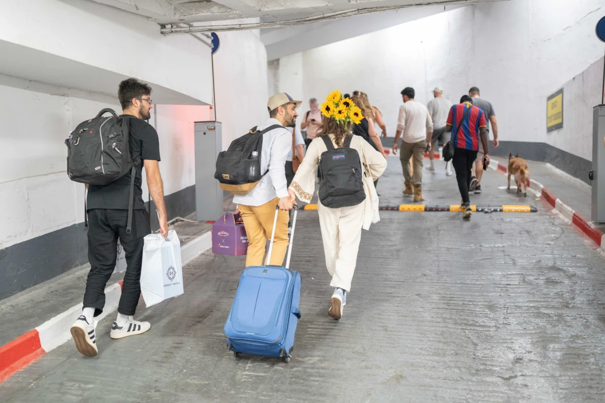 Duże zmiany dla bezpieczeństwa - garaże podziemne i piwnice mogą służyć jako tymczasowe schrony. Muszą jednak spełniać wymogi określone w nowym rozporządzeniu ministra spraw wewnętrznych i administracji, które weszło w życie w ubiegłym tygodniu. Sprawdzamy, jak te przepisy mają działać w praktyce i jak mogą wpłynąć na ceny mieszkań.