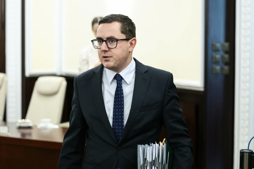 Jak obniżyć rachunki za prąd? Ministerstwo da Polakom "instrukcję"