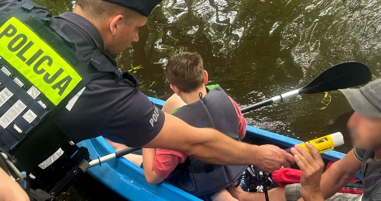 Pływał po alkoholu i stracił prawo jazdy. Policja nie ma litości wiadomości,aktualności,Interia Pływał po alkoholu i stracił prawo jazdy. Policja nie ma litości