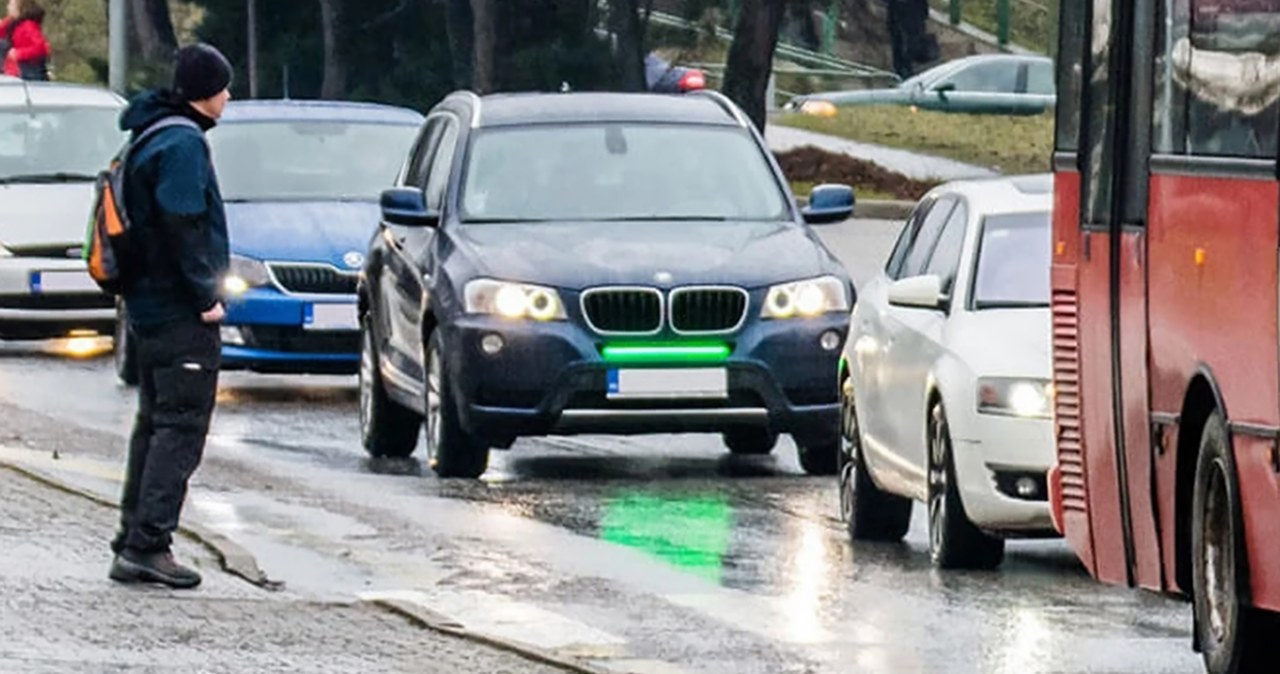 Zielone światło stop drogową rewolucją. Wkrótce nowy obowiązek? wiadomości,aktualności,Interia Zielone światło stop drogową rewolucją. Wkrótce nowy obowiązek?