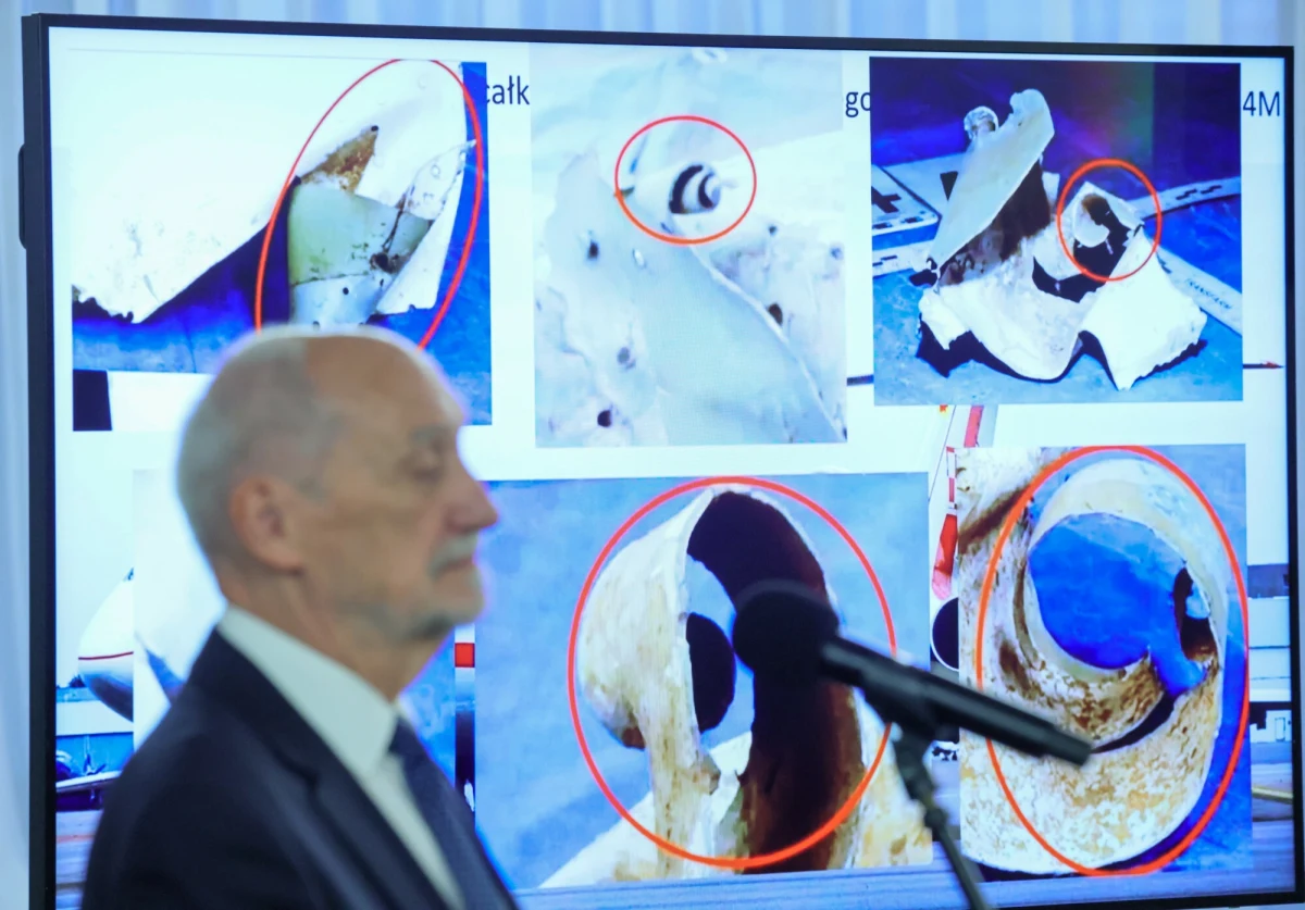 Poseł Prawa i Sprawiedliwości Antoni Macierewicz został pozbawiony immunitetu. W głosowaniu po utajnionej części posiedzenia sejmowego Izba Niższa Parlamentu podjęła decyzję o uchyleniu immunitetu posłowi. Sprawa ma związek z możliwym ujawnieniem przez Macierewicza informacji objętych klauzulami tajności, chociaż sam główny zainteresowany odpiera zarzuty, twierdząc, że posiadał autoryzację do opublikowania dokumentów.