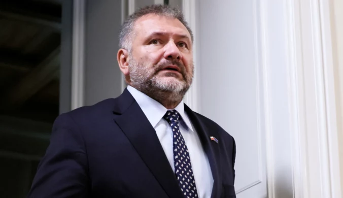 Pierwszy sąd sprzeciwia się Żurkowi. "Musi się liczyć" vs. "skandaliczne"