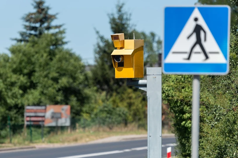 Połowa zdjęć z fotoradarów do kosza. Ministerstwo zdradziło nowy plan