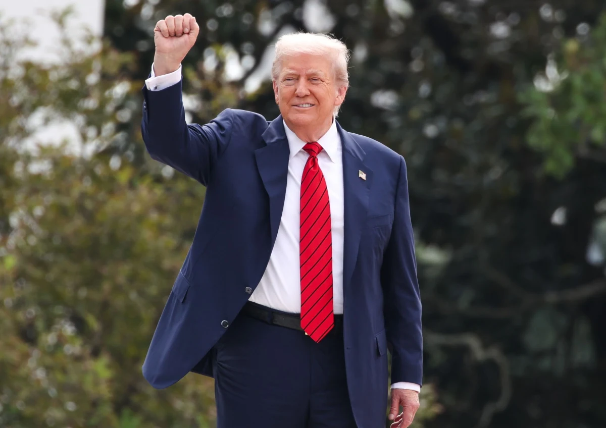 Donald Trump ogłosił skład oficjalnej delegacji Stanów Zjednoczonych, która weźmie udział w środowym zaprzysiężeniu Karola Nawrockiego na urząd Prezydenta Rzeczypospolitej Polskiej. Jak poinformował Biały Dom, delegacja liczyć będzie siedem osób i stanie na jej czele Kelly Loeffler, kierująca obecnie amerykańskim Urzędem ds. Małych Przedsiębiorstw.