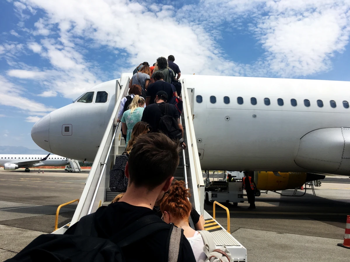 15-letni chłopiec zaginął na lotnisku w Mao na Minorce, choć miał lecieć do Londynu. Okazało się, że nastolatek bez biletu wsiadł na pokład samolotu do Mediolanu. Wszystko na szczęście zakończyło się szczęśliwie. 