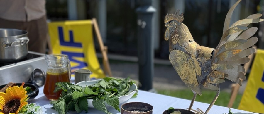 Dziś w ramach akcji "Pyszne, bo polskie" zabraliśmy Was w kulinarną podróż po smakach Lubelszczyzny. Mamy smażone bociany (to nie to, co myślicie), pączki z bobem, wiśnie otulające wątróbkę i karp wdzięczący się do gruszki. "Pyszne, bo polskie" to wakacyjna akcja RMF FM, podczas której przemierzamy kraj w poszukiwaniu wyjątkowych lokalnych potraw.