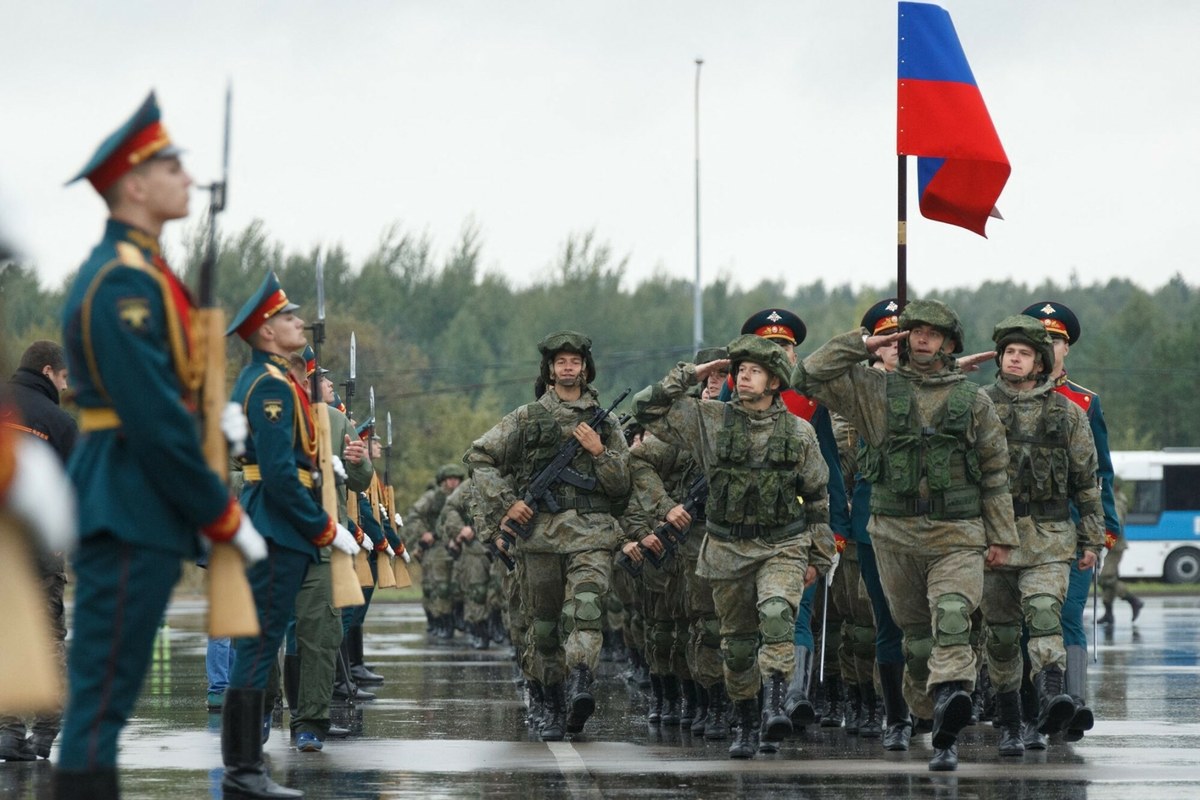Rosyjscy żołnierze witani chlebem i solą. Przygotowania do Zapad-2025