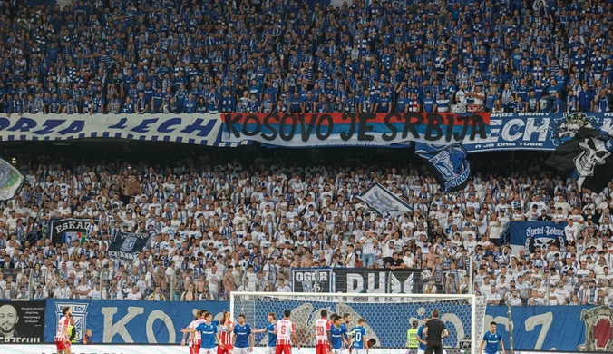 Kibice Lecha z jasnym przekazem. Spotkało się to z natychmiastową reakcją Serbów