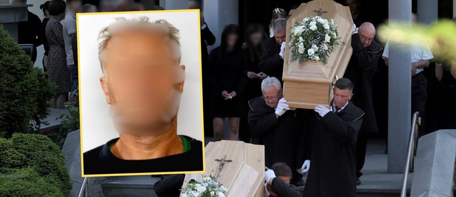 "​Sekcja zwłok Tadeusza D., podejrzanego o zastrzelenie członków swojej rodziny w Starej Wsi, potwierdziła, że mężczyzna najprawdopodobniej popełnił samobójstwo" - poinformowała w piątek Prokuratura Okręgowa w Nowym Sączu. Jak wynika z opinii biegłych przyczyną śmierci były obrażenia mózgowia spowodowane postrzałem w okolicę skroniową z bliskiej odległości.