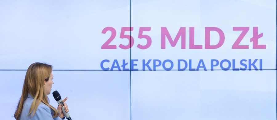 Śledczy zajmą się sprawą nieprawidłowości w udzielaniu dotacji z Krajowego Planu Odbudowy. "Prokuratura Regionalna w Warszawie podjęła z urzędu czynności sprawdzające" - poinformowano w piątek komunikacie.