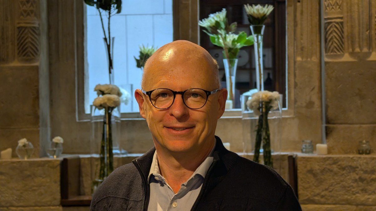 Stanislas Dehaene: telefon nie musi przeszkadzać w nauce. Kluczem jest koncentracja