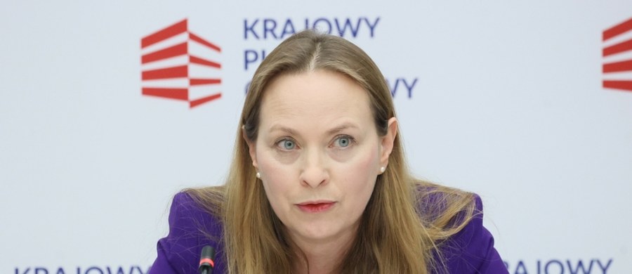 Katarzyna Pełczyńska-Nałęcz stanowczo odniosła się do afery wątpliwego wydatkowania środków z Krajowego Planu Odbudowy. Minister funduszy i polityki regionalnej, odpowiedzialna za kwestię KPO, podkreśliła w piątek wieczorem, że "działania naprawcze rozpoczęto dwa tygodnie temu", wyniki zleconych przez ministerstwo kontroli będą we wrześniu, a także, że wyciągnie z nich odpowiednie konsekwencje. Podkreśliła też, że program, którego dotyczą kontrowersje, obejmuje niewielką część KPO i ma wspierać małe firmy dotknięte przez Covid.