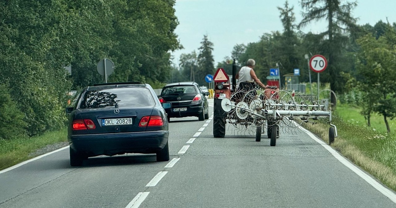 Rolnik może to zrobić na drodze. Ty za to dostaniesz mandat wiadomości,aktualności,Interia Rolnik może to zrobić na drodze. Ty za to dostaniesz mandat
