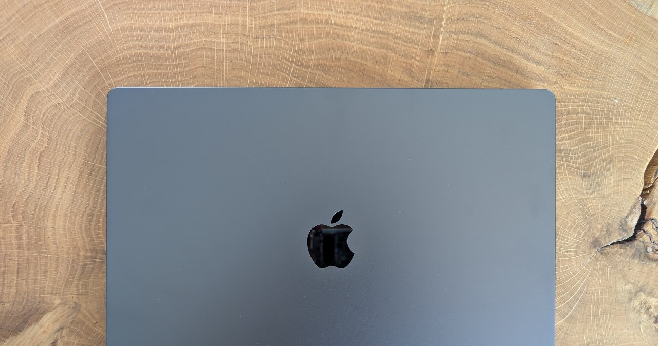 MacBook Pro 16" M4 Pro - test. Sprzęt dla twórców, który gier się nie boi