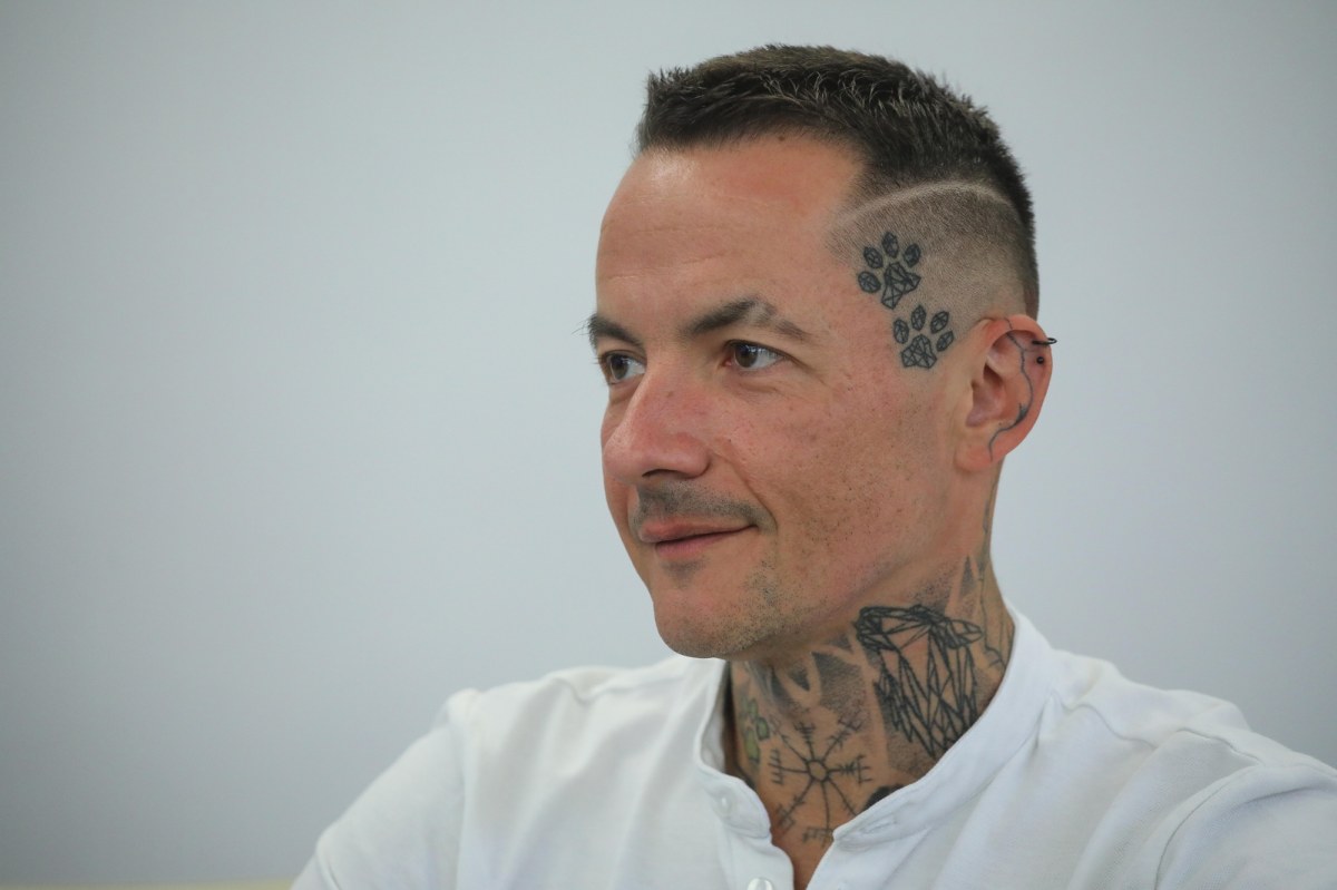 Poseł KO zawieszony przez klub. Dwa powody