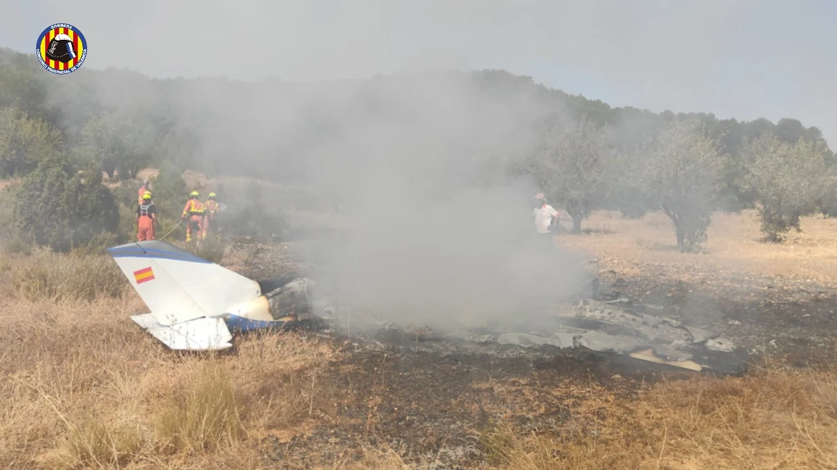 W Walencji, położonej na południowym wschodzie Hiszpanii wspólnocie autonomicznej, rozbiła się awionetka. Maszyna runęła krótko po starcie. Niestety, w katastrofie zginęły dwie osoby.