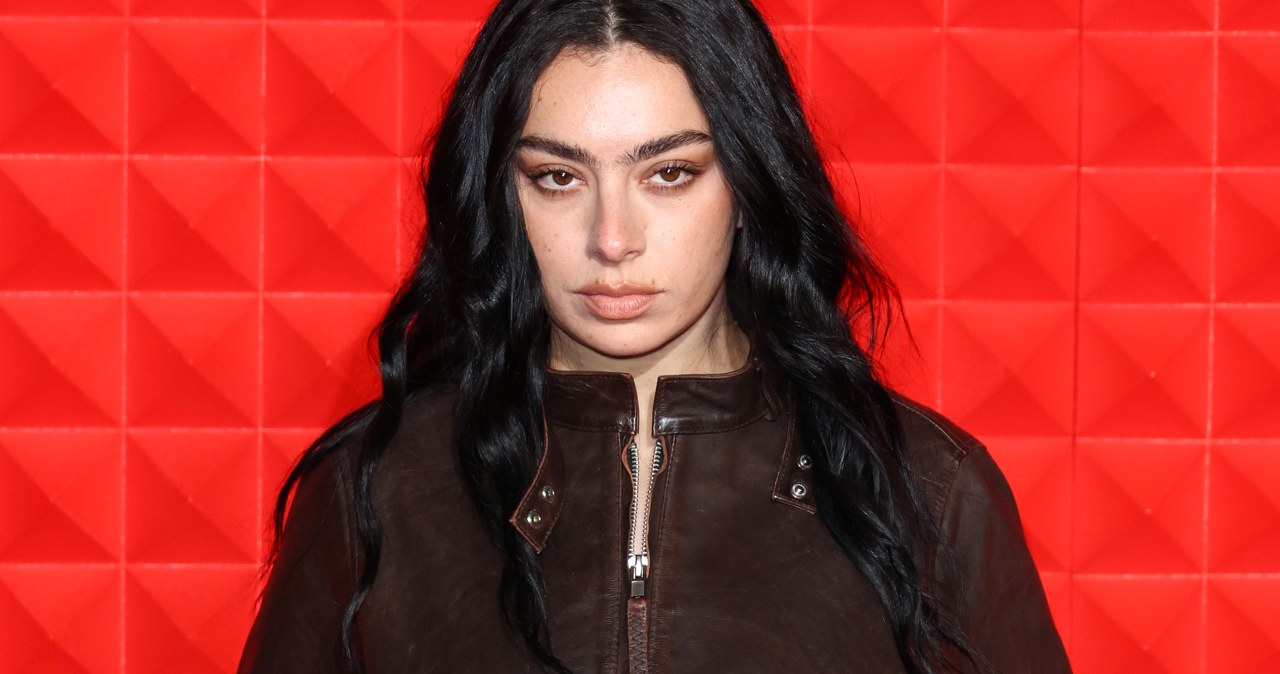 Gwiazda wyszła do fanów i gwałtownie pożałowała. "Powinna go czymś zdzielić"