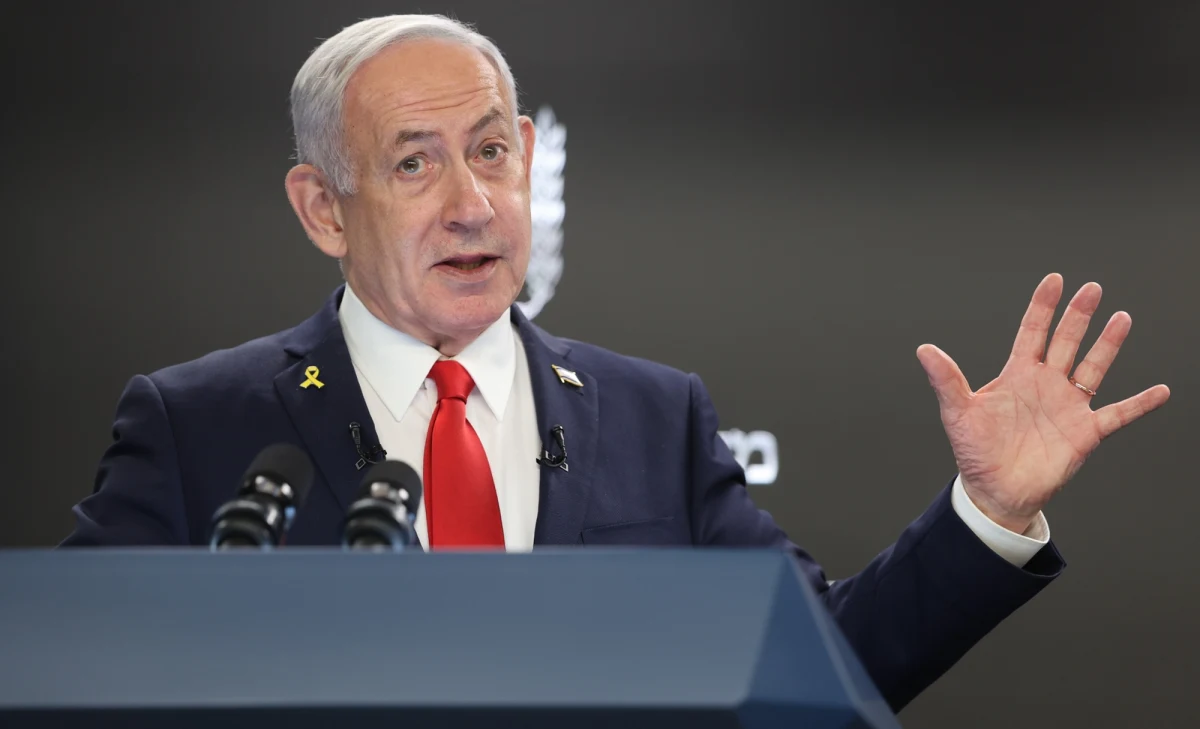 "Izrael nie ma innego wyjścia, jak tylko dokończyć dzieła i ostatecznie pokonać Hamas" - powiedział Benjamin Netanjahu, odpowiadając na wewnętrzną i zewnętrzną krytykę planu rozszerzenia operacji militarnej przez siły izraelskie w Strefie Gazy. Premier Izraela wymienił "pięć zasad", które muszą zostać spełnione, by w Strefie Gazy nastał pokój.