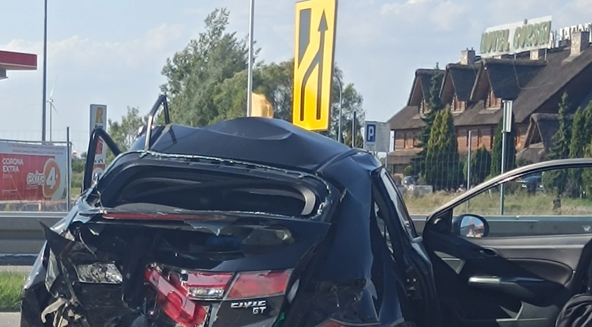 Dwie osoby zostały ranne w wypadku na trasie S8 między węzłami Piotrków Trybunalski Wschód i Polichno. Zderzyły się tam dwa samochody osobowe.