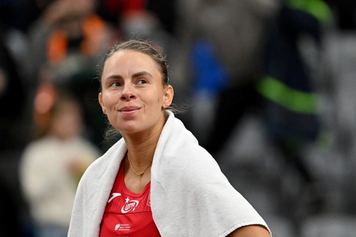 Turniej WTA w Cincinnati. Linette pokonała Sramkovą w drugiej rundzie