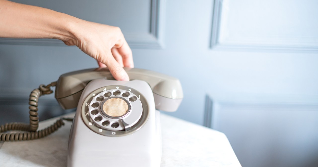 Dlaczego mówimy "halo"? Historia pierwszego słowa w telefonie