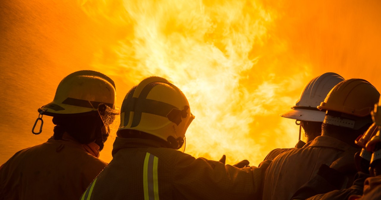 Popularna atrakcja turystyczna w ogniu. Służby alarmują, wielki pożar