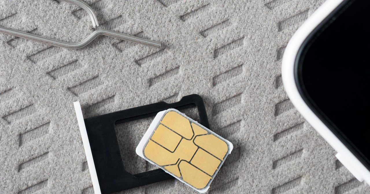 Czym się różni oferta na kartę od abonamentu?