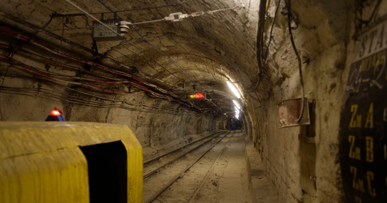 wiadomości,aktualności,Interia Wstrząs w kopalni Staszic Wujek. W zagrożonym rejonie było dziewięć osób