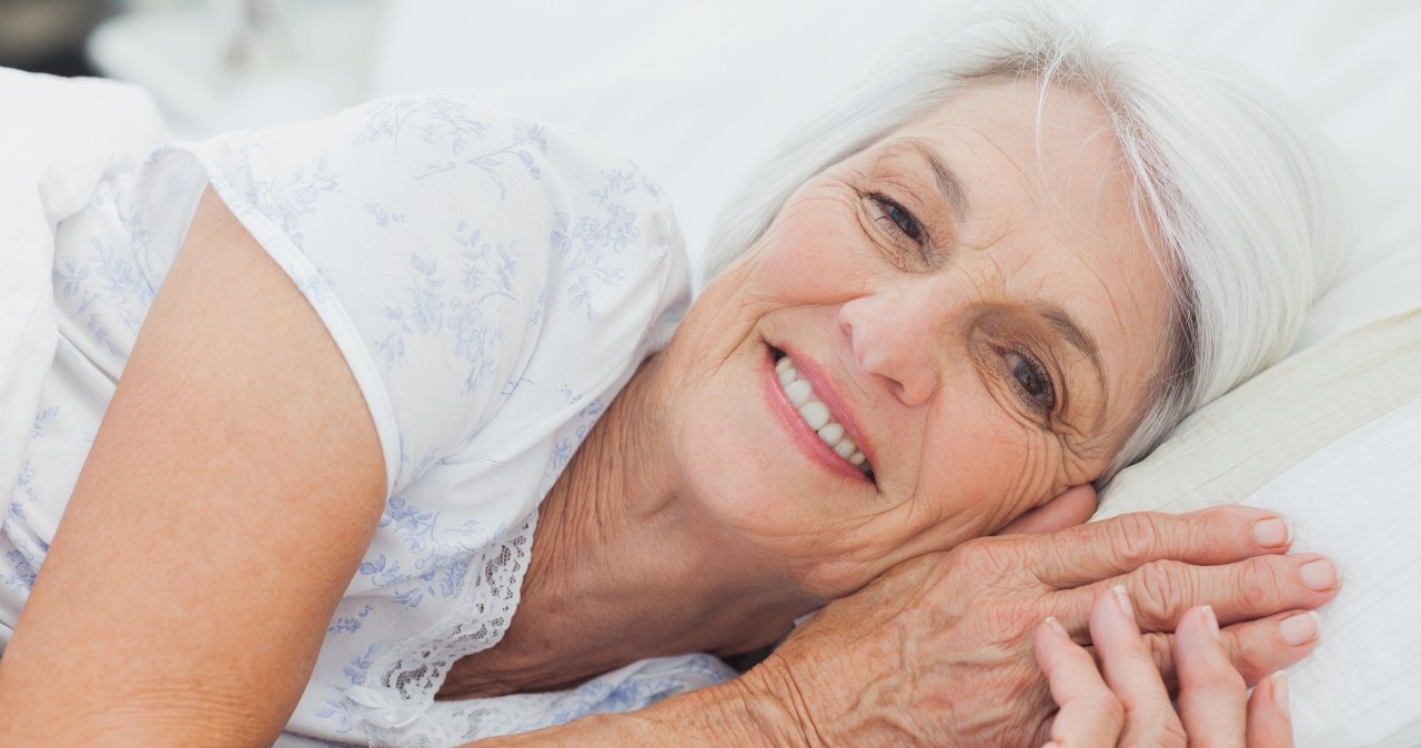Sen a ryzyko demencji. Najnowsze badania pokazują, dlaczego nocny odpoczynek to inwestycja w zdrowy mózg