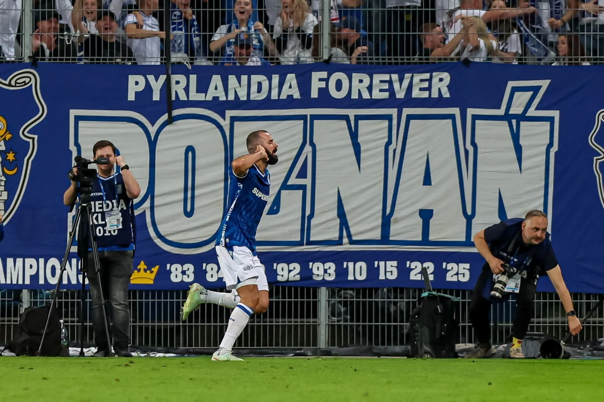 Lech Poznań i Jagiellonia Białystok zostały ukarane przez Komisję Odwoławczą UEFA za zachowanie swoich kibiców podczas domowych spotkań kwalifikacji europejskich pucharów. "Kolejorz" musi zapłacić grzywnę w łącznej wysokości 48 tys. euro, a "Jaga" - 41 tys. euro. Obu klubom grozi częściowe zamknięcie trybun.