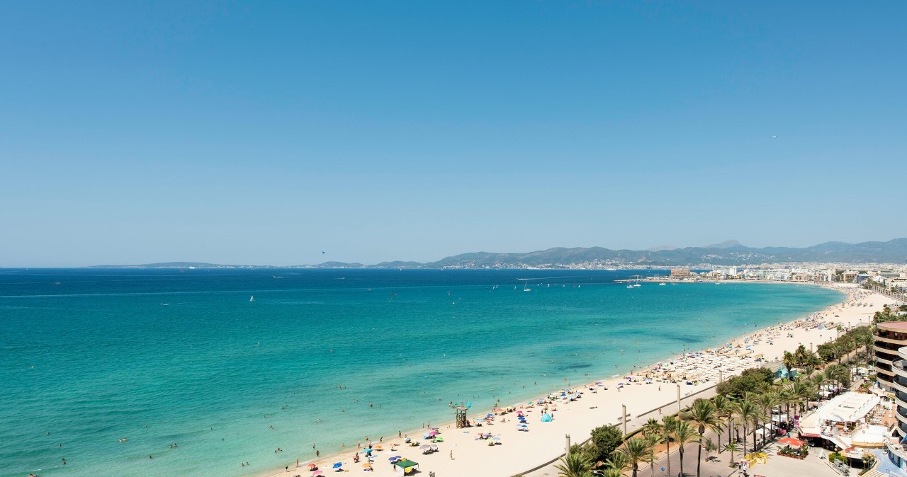 wiadomości,aktualności,Interia Wakacje marzeń przerwane, skończyli w szpitalu. Ponad 40 osób z objawami