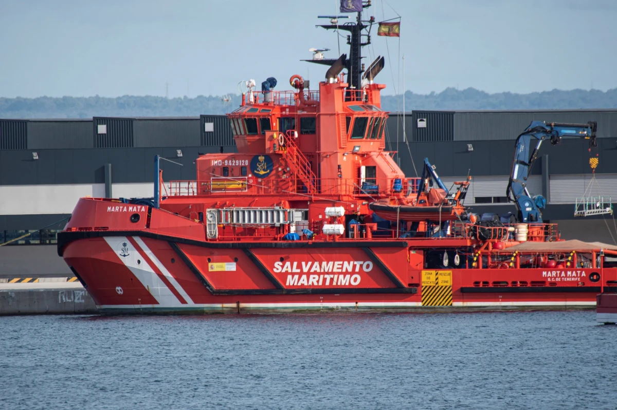 Ponad 600 migrantów z Afryki dotarło w ostatnich dniach nielegalnie do Hiszpanii. Większość z nich trafiła na Baleary. Lokalne władze alarmują, że archipelag staje się nowym celem migracji. Apelują do rządu w Madrycie o natychmiastową pomoc.