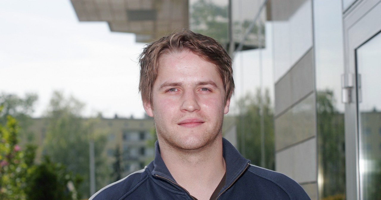 Zagrał w kultowych polskich serialach i zniknął. Co robi dziś?