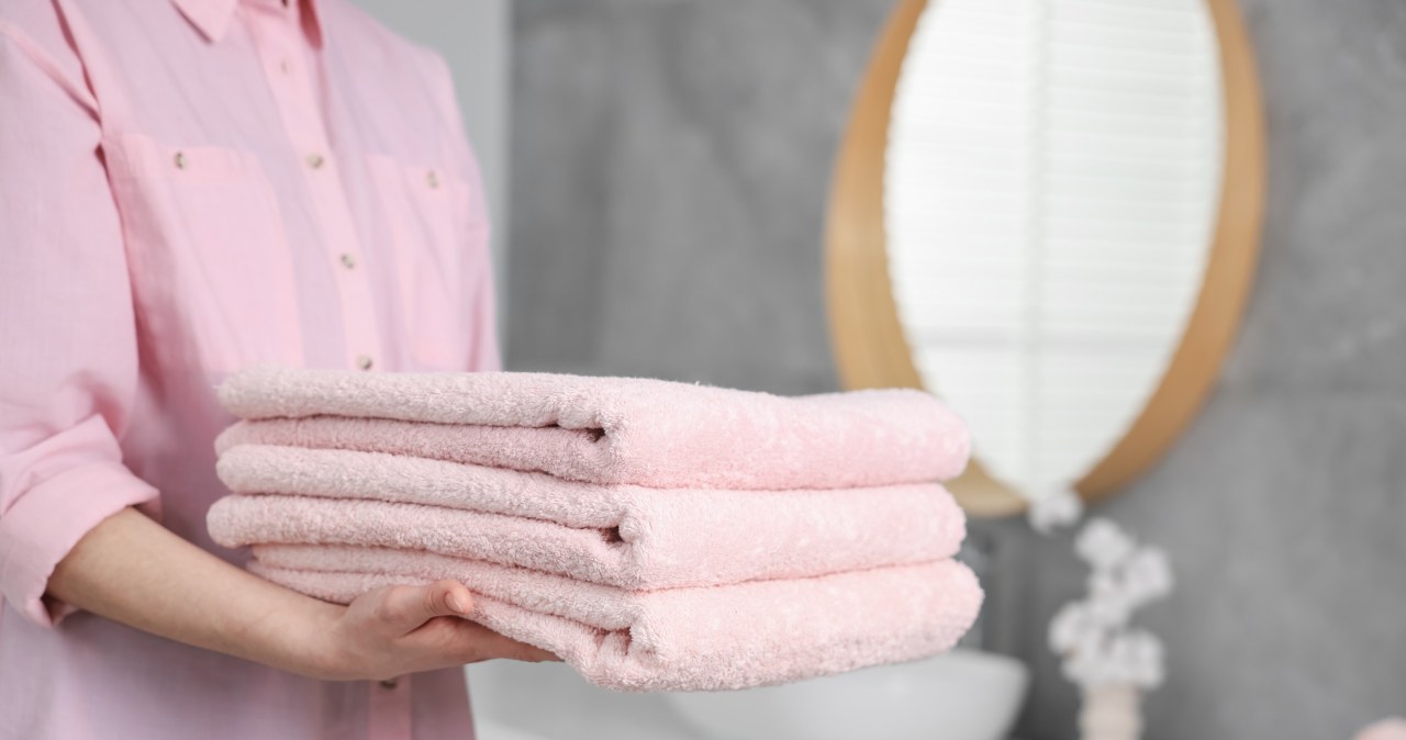 Wlej do bębna tani specyfik. Ręczniki będą miękkie i puszyste