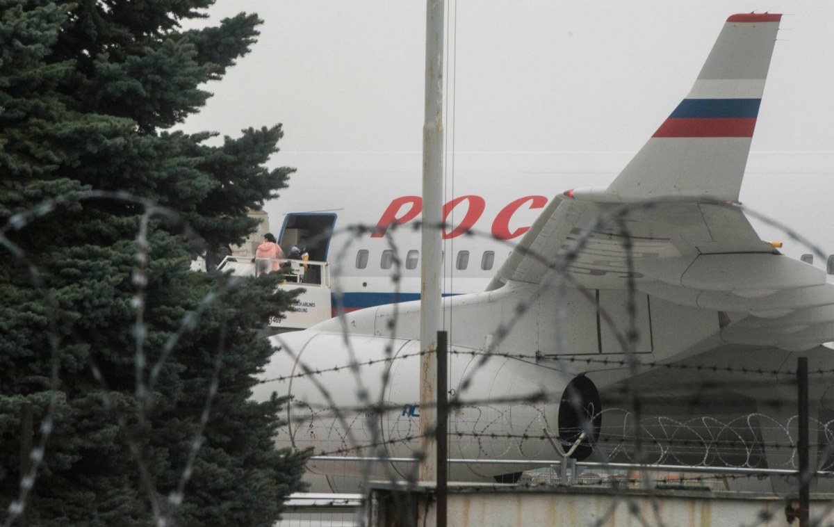 Rosyjski rządowy Ił-96 już wylądował na Alasce. Co przewoził tym razem?