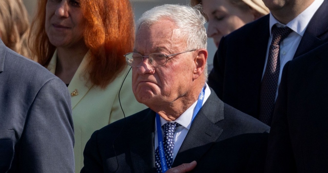 wiadomości,aktualności,Interia Keith Kellogg wykluczony ze spotkana Trump - Putin. Media podały prawdopodobny powód