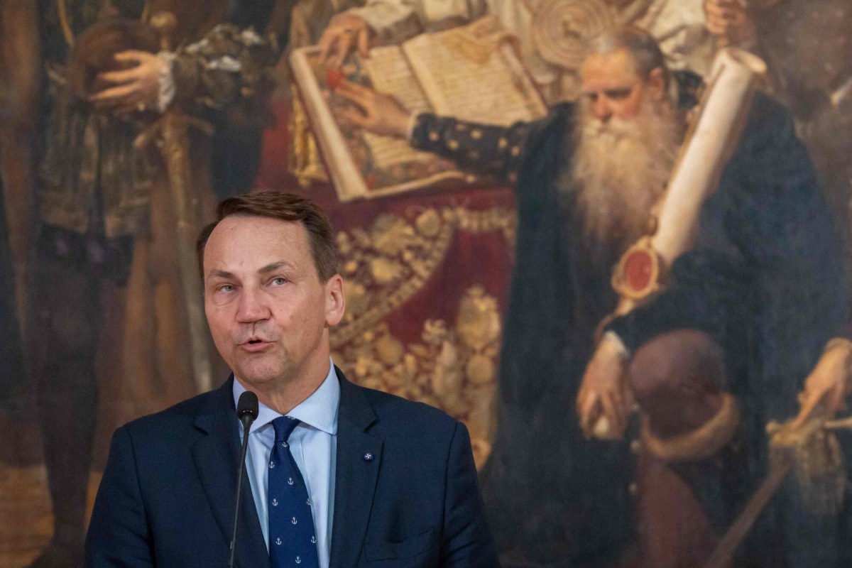 ​Sikorski po spotkaniu "koalicji chętnych": Nacisk na agresora, a nie na ofiarę