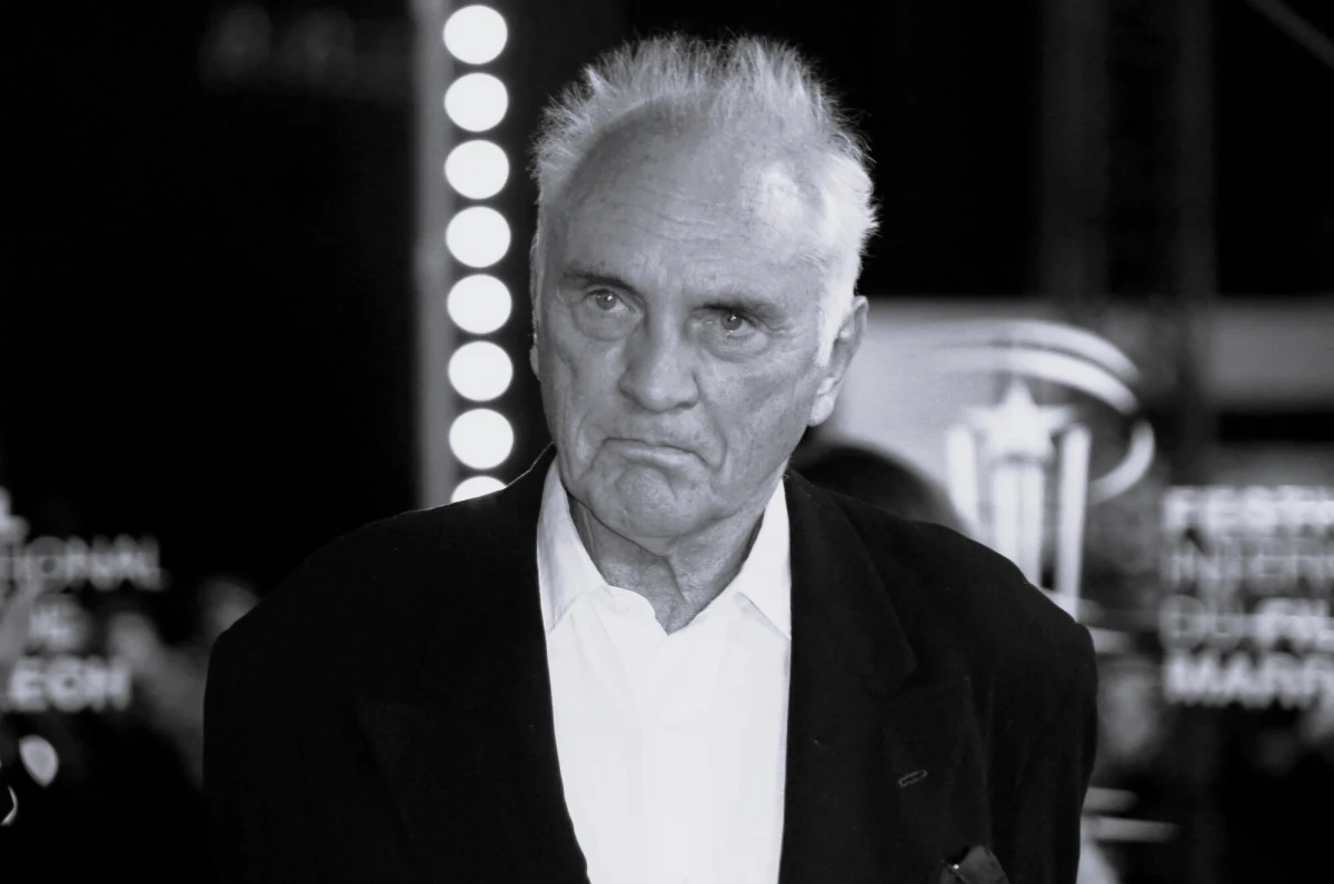 Terence Stamp nie żyje. Brytyjski aktor zmarł w niedzielę, 17 sierpnia, w wieku 87 lat. Był znany m.in. z roli Generała Zoda w filmach z serii Superman. O śmierci artysty poinformowała rodzina.