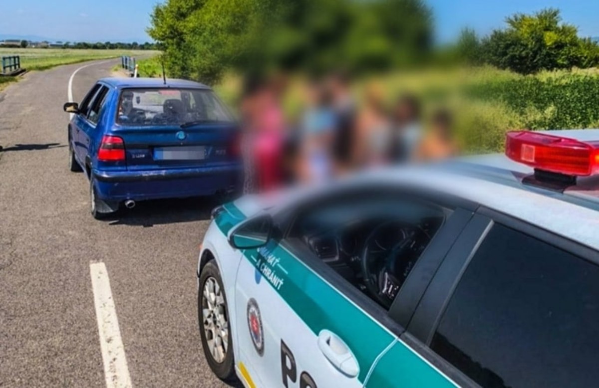 Prawie 20 osób w małej skodzie. Szokująca kontrola policji