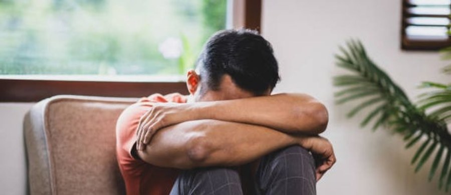 Męska seksualność od zawsze była tematem pełnym tajemnic i nieporozumień. Wielu mężczyzn zmaga się z wyzwaniami, które wpływają na ich pewność siebie i zdolność do czerpania pełnej satysfakcji z życia intymnego. W tym artykule przyjrzymy się najczęstszym trudnościom, jakie napotykają panowie, oraz sprawdzimy, jak można je skutecznie rozwiązać.