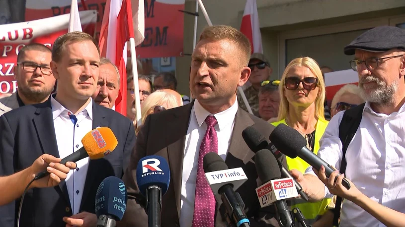 Robert Bąkiewicz obtožen zaradi domnevne žalitve uradnika