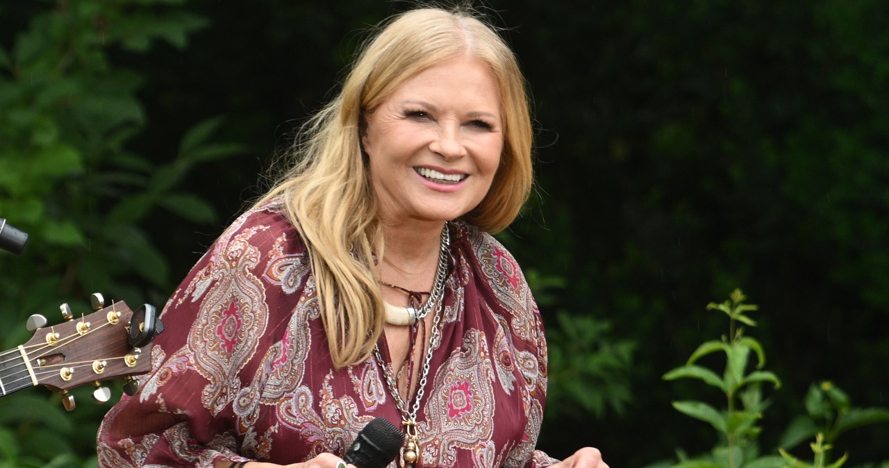 Ten hit podbił serca milionów Polaków. Kiedyś brzmiał zupełnie inaczej