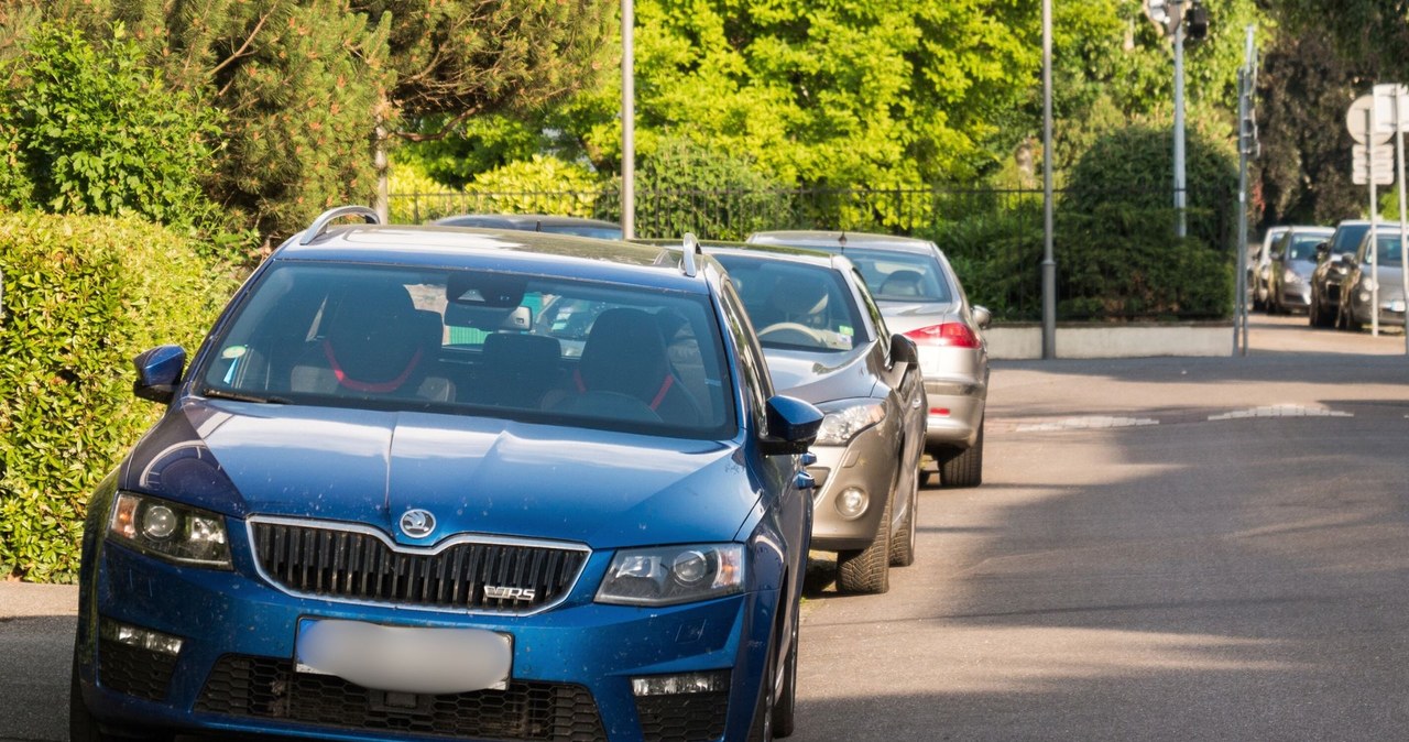 Zaparkowałem na osiedlu i dostałem mandat. Policja zwróciła uwagę na znaki wiadomości,aktualności,Interia Zaparkowałem na osiedlu i dostałem mandat. Policja zwróciła uwagę na znaki