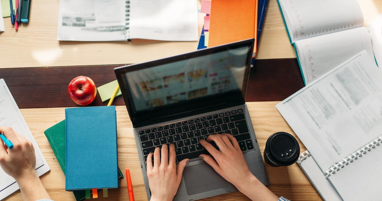 Jaki laptop dla ucznia i studenta w 2025 roku? Powrót do szkoły z MSI
