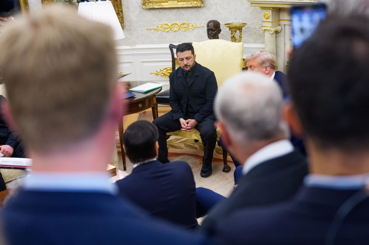 Donald Trump i Wołodymyr Zełenski w Białym Domu długo rozmawiali na temat ukraińskich terytoriów. Prezydent Ukrainy podczas spotkania w Waszyngtonie zaznaczył jednak, że ta kwestia pozostanie sprawą do omówienia między nim a Władimirem Putinem.