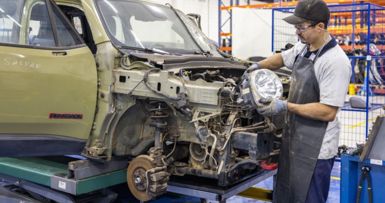 wiadomości,aktualności,Interia Motoryzacyjny gigant obiera nowy cel. Części do auta kupisz nawet o 20 proc. taniej