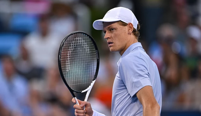 Krecz Sinnera, a później taka decyzja ws. US Open. Włoch zniknął z drabinki